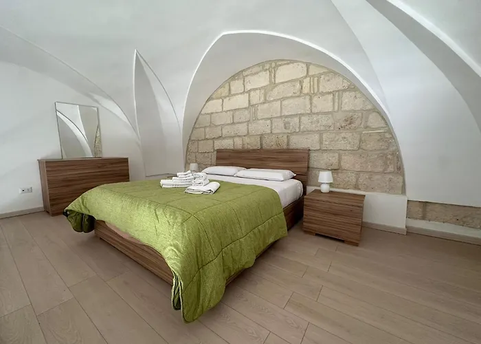 Palazzo Dei Pavoni Apartment Brindisi